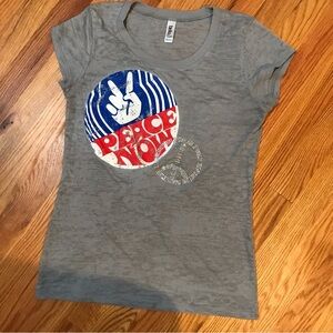 ☮️ VINTAGE Distressed Peace Tee